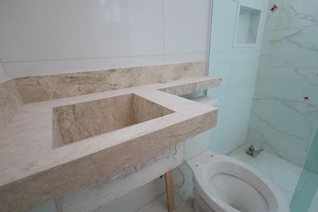 Casa de condomínio à venda com 117m², 2 quartos e 2 vagasBanheiro Quarto Suíte 1