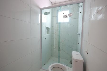 Casa de condomínio à venda com 117m², 2 quartos e 2 vagasBanheiro da Suíte 2