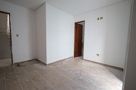 Casa de condomínio à venda com 117m², 2 quartos e 2 vagasSuíte 1