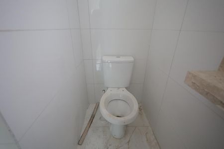 Casa de condomínio à venda com 117m², 2 quartos e 2 vagasLavabo