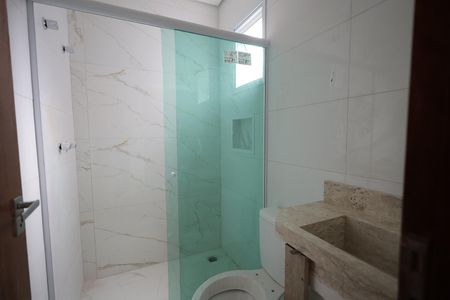 Casa de condomínio à venda com 117m², 2 quartos e 2 vagasBanheiro da Suíte 2