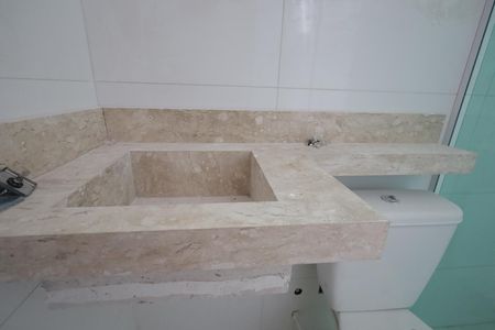 Casa de condomínio à venda com 117m², 2 quartos e 2 vagasBanheiro da Suíte 2