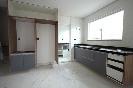 Casa de condomínio à venda com 117m², 3 quartos e 2 vagasSala/Cozinha