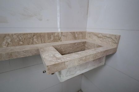 Casa de condomínio à venda com 117m², 3 quartos e 2 vagasBanheiro 1