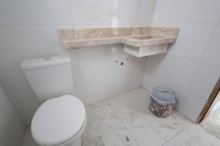 Casa de condomínio à venda com 117m², 3 quartos e 2 vagasBanheiro 1