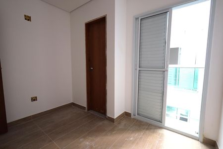 Casa de condomínio à venda com 117m², 3 quartos e 2 vagasSuíte