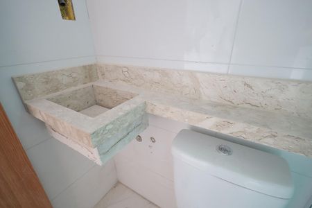 Casa de condomínio à venda com 117m², 3 quartos e 2 vagasBanheiro da Suíte