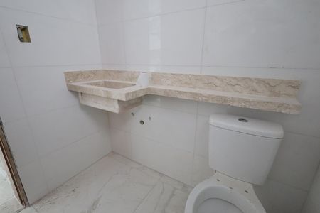 Casa de condomínio à venda com 117m², 3 quartos e 2 vagasBanheiro