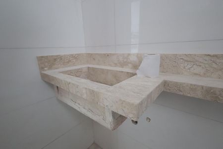 Casa de condomínio à venda com 117m², 3 quartos e 2 vagasBanheiro