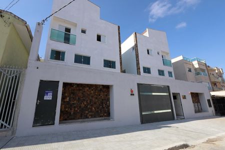 Casa de condomínio à venda com 117m², 3 quartos e 2 vagasFachada