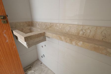 Casa de condomínio à venda com 117m², 3 quartos e 2 vagasBanheiro de Serviço