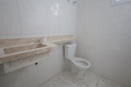 Casa de condomínio à venda com 117m², 3 quartos e 2 vagasBanheiro