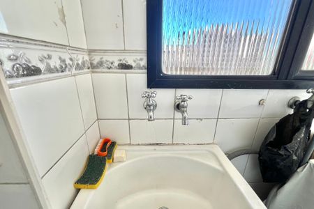 Apartamento à venda com 82m², 3 quartos e 2 vagas Apartamento à venda com 82m², 3 quartos e 2 vagasÁrea de Serviço