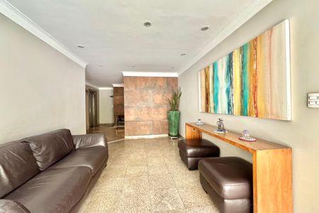 Apartamento à venda com 82m², 3 quartos e 2 vagas Apartamento à venda com 82m², 3 quartos e 2 vagasHall social