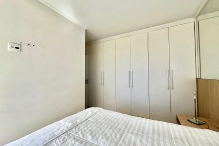 Apartamento à venda com 82m², 3 quartos e 2 vagas Apartamento à venda com 82m², 3 quartos e 2 vagasSuíte