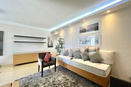 Apartamento à venda com 82m², 3 quartos e 2 vagas Apartamento à venda com 82m², 3 quartos e 2 vagasSala