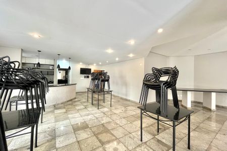 Apartamento à venda com 82m², 3 quartos e 2 vagas Apartamento à venda com 82m², 3 quartos e 2 vagasÁrea comum - Salão de festas