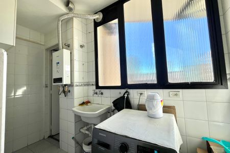 Apartamento à venda com 82m², 3 quartos e 2 vagas Apartamento à venda com 82m², 3 quartos e 2 vagasÁrea de Serviço