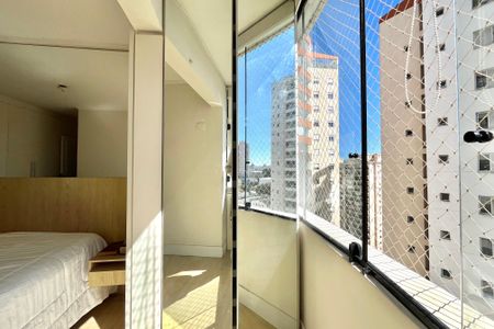 Apartamento à venda com 82m², 3 quartos e 2 vagas Apartamento à venda com 82m², 3 quartos e 2 vagasVaranda da Suíte