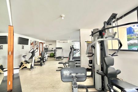 Apartamento à venda com 82m², 3 quartos e 2 vagas Apartamento à venda com 82m², 3 quartos e 2 vagasÁrea comum - Academia