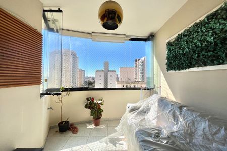Apartamento à venda com 82m², 3 quartos e 2 vagas Apartamento à venda com 82m², 3 quartos e 2 vagasVaranda da Sala