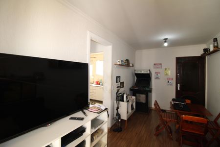 Sala de apartamento à venda com 2 quartos, 58m² em Vila Dionisia, São Paulo