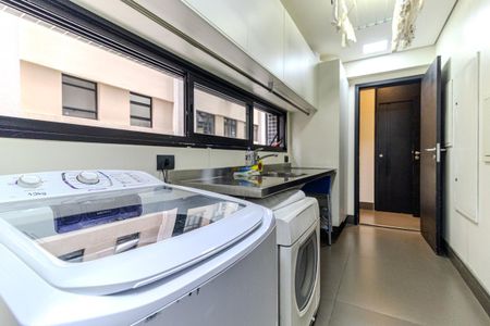 Apartamento à venda com 374m², 3 quartos e 4 vagasÁrea de Serviço