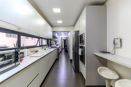 Apartamento à venda com 374m², 3 quartos e 4 vagasCozinha