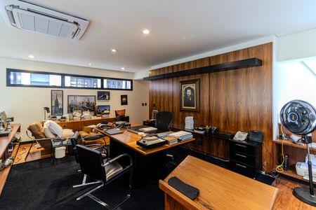 Apartamento à venda com 374m², 3 quartos e 4 vagasEscritório