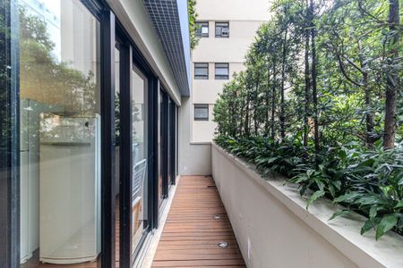 Apartamento à venda com 374m², 3 quartos e 4 vagasVaranda da Suíte 2