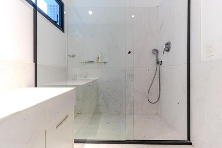 Apartamento à venda com 374m², 3 quartos e 4 vagasBanheiro da Suíte 3