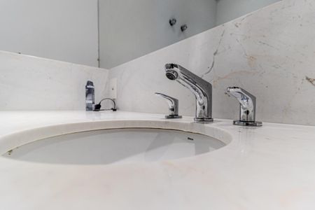 Apartamento à venda com 374m², 3 quartos e 4 vagasBanheiro da Suíte 3