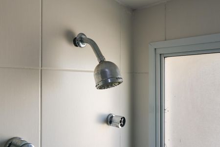 Apartamento à venda com 70m², 3 quartos e 1 vaga Apartamento à venda com 70m², 3 quartos e 1 vagaBanheiro da Suíte