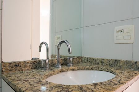 Apartamento à venda com 70m², 3 quartos e 1 vaga Apartamento à venda com 70m², 3 quartos e 1 vagaBanheiro Social