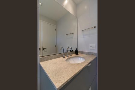 Apartamento à venda com 138m², 3 quartos e 2 vagas Apartamento à venda com 138m², 3 quartos e 2 vagasBanheiro da Suíte 2