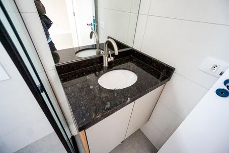 Apartamento para alugar com 45m², 2 quartos e sem vaga Apartamento para alugar com 45m², 2 quartos e sem vagaBanheiro Social