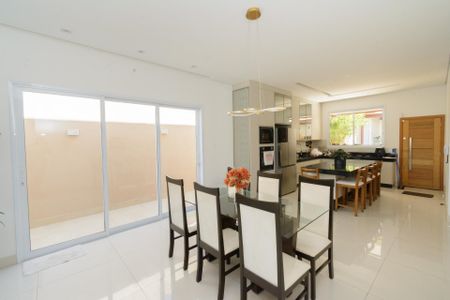 Sala de Jantar de casa à venda com 4 quartos, 270m² em Riacho das Pedras, Contagem