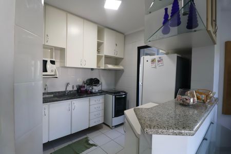 Apartamento para alugar com 153m², 2 quartos e 2 vagasCozinha