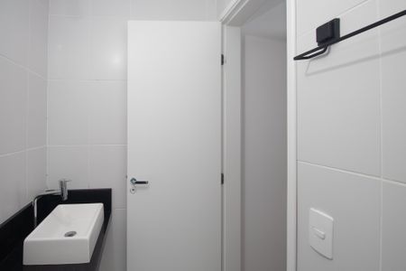 Apartamento à venda com 51m², 2 quartos e 1 vaga Apartamento à venda com 51m², 2 quartos e 1 vagaBanheiro da Suíte