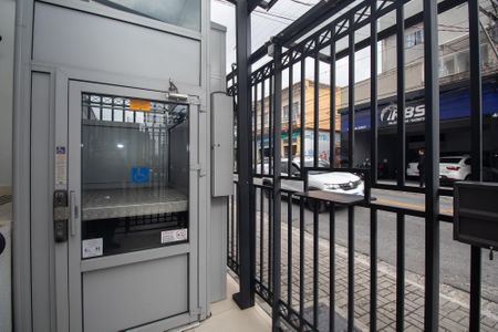 Apartamento à venda com 51m², 2 quartos e 1 vaga Apartamento à venda com 51m², 2 quartos e 1 vagaFachada