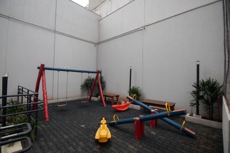 Apartamento à venda com 51m², 2 quartos e 1 vaga Apartamento à venda com 51m², 2 quartos e 1 vagaÁrea comum - Playground