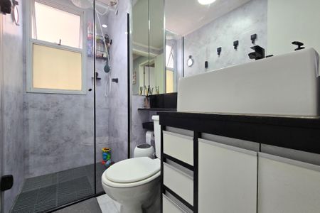 Apartamento à venda com 55m², 2 quartos e 1 vagaBanheiro Social
