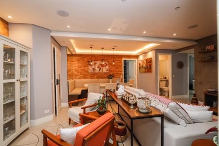 Apartamento à venda com 95m², 2 quartos e 2 vagasSala