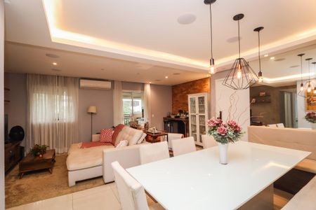 Apartamento à venda com 95m², 2 quartos e 2 vagasSala