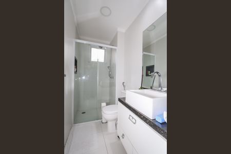 Apartamento à venda com 95m², 2 quartos e 2 vagasBanheiro 