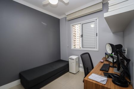 Apartamento à venda com 95m², 2 quartos e 2 vagasQuarto 