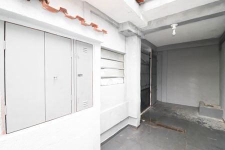 Casa para alugar com 68m², 2 quartos e sem vagaÁrea externa