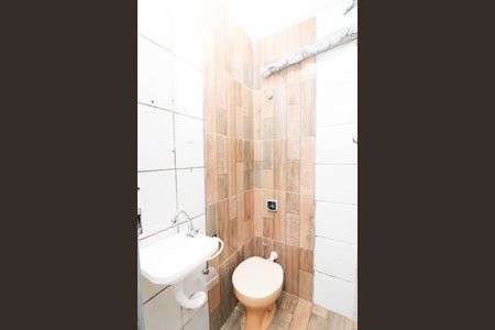 Casa para alugar com 68m², 2 quartos e sem vagaBanheiro