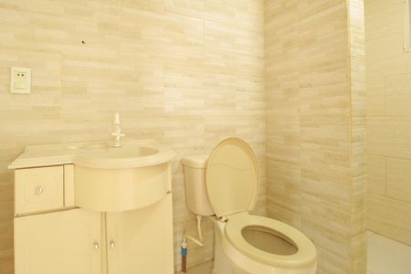 Apartamento para alugar com 59m², 2 quartos e sem vagaBanheiro