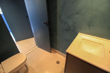 Casa à venda com 600m², 4 quartos e 1 vagaBanheiro 